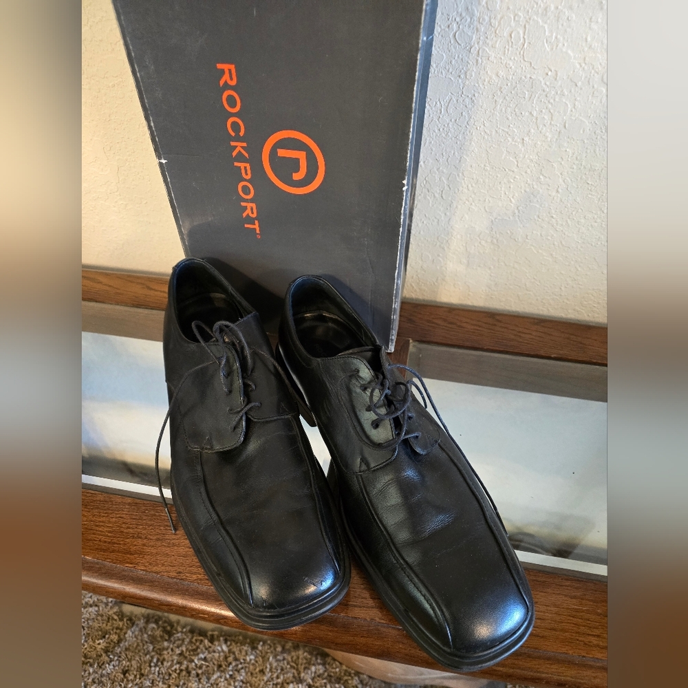 Rockport dress shoes